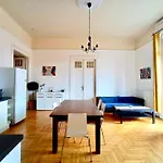 Budapest City Views Apartments