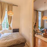 Central Designer 2 Bedroom Flat
