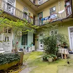 Cosy Flat With Balcony