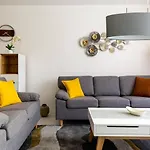 Flat White Apartment