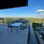 Waterfront Residence Free Private Parking