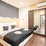 Huge Warm Luxury Apartment