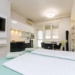 White Pearl Downtown Balcony By Nw