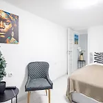Very Central - Easy Access