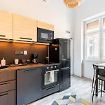 Bacso Golden Apartment