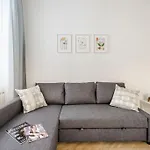 Dessy Downtown Apartment Budapest