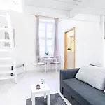 Cute Central Studio For Couples