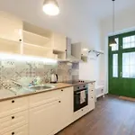 Dob Deluxe Apartment