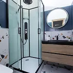 Budapest Serenity Suites - Blue