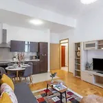 Central Gozsdu Apartment By Cavaland