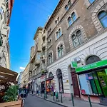 Raday Stylish Flat In The Heart Of Budapest
