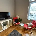 Cozy Panorama Apartment Next To The Fashion Street