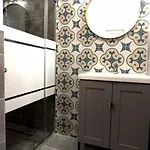 Nepszinhaz Apartman