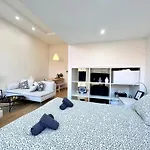 Center Cozy Gozsdu Home With 4Ppl