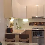 Center Royalty Apartment