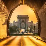 Gellert Hill Studio-Buda Castle