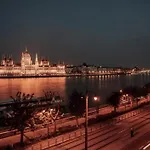 Parliament Panorama
