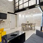 Vintage Vibe: Your Central City Escape
