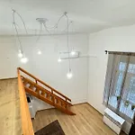 Nepszinhaz Apartment With Ac