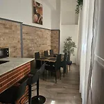 D3 Basilica Luxury Spacious Free Parking For 1 Car