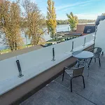 Holiday Beach Budapest Wellness Hotel With Sauna Park