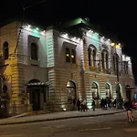 Hotel Veritas