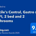 Cecile\'S Central, Gastro Str, Wifi, 2 Bed And 2 Bathrooms