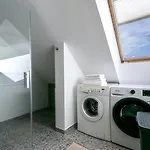 Luxury Apartment With Balcony In Downtown