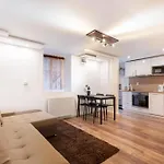 Sz27 A Szekely Apartment