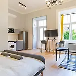 A27 Bp Modern Boutique Apartments, Best Location By Bqa