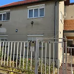 Retifarkas Apartman - In The Green Belt Area With A Fantastic Panorama Of Budapest