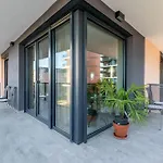 Luxurious Bob Apartment With Private Parking