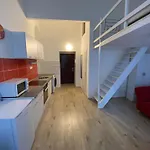 Niko\'S Apartments