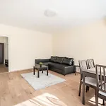 Cloud 8 Apartment