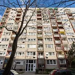 Cloud 8 Apartment