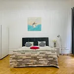 Modern 3Br In City Centre, 3 Min From Oktogon