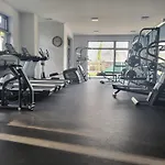 Blue River Apartment With Sauna&Gym And Parking