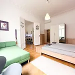 Huge Family Friendly 2Br Downtown Apt - Deco House