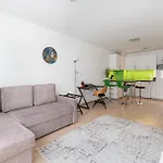 Maria\'S Family Home With Free Parking