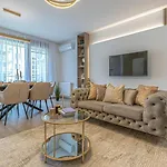 Dioro Luxury Residence Budapest- Steps From The Danube ,Free Parking