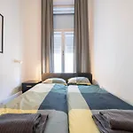 The Grove Hideaway Central 2Br Retreat
