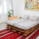 Par Par Apartman
