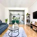 Premium Apartment By Hi5- Green Spot