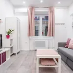 Maja\'S Sweet Little Home With Free Parking And Air Condition