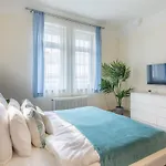 Central Comfy And Cute Apartment