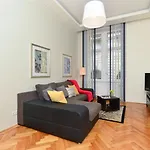 Luxury Opera Apartment