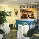 Hotel Bara Junior