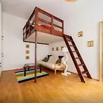 A57 Akacfa Apartment