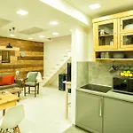 Apartment Near The Great Synagogue With Free Garage