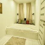 Apartment Near The Great Synagogue With Free Garage